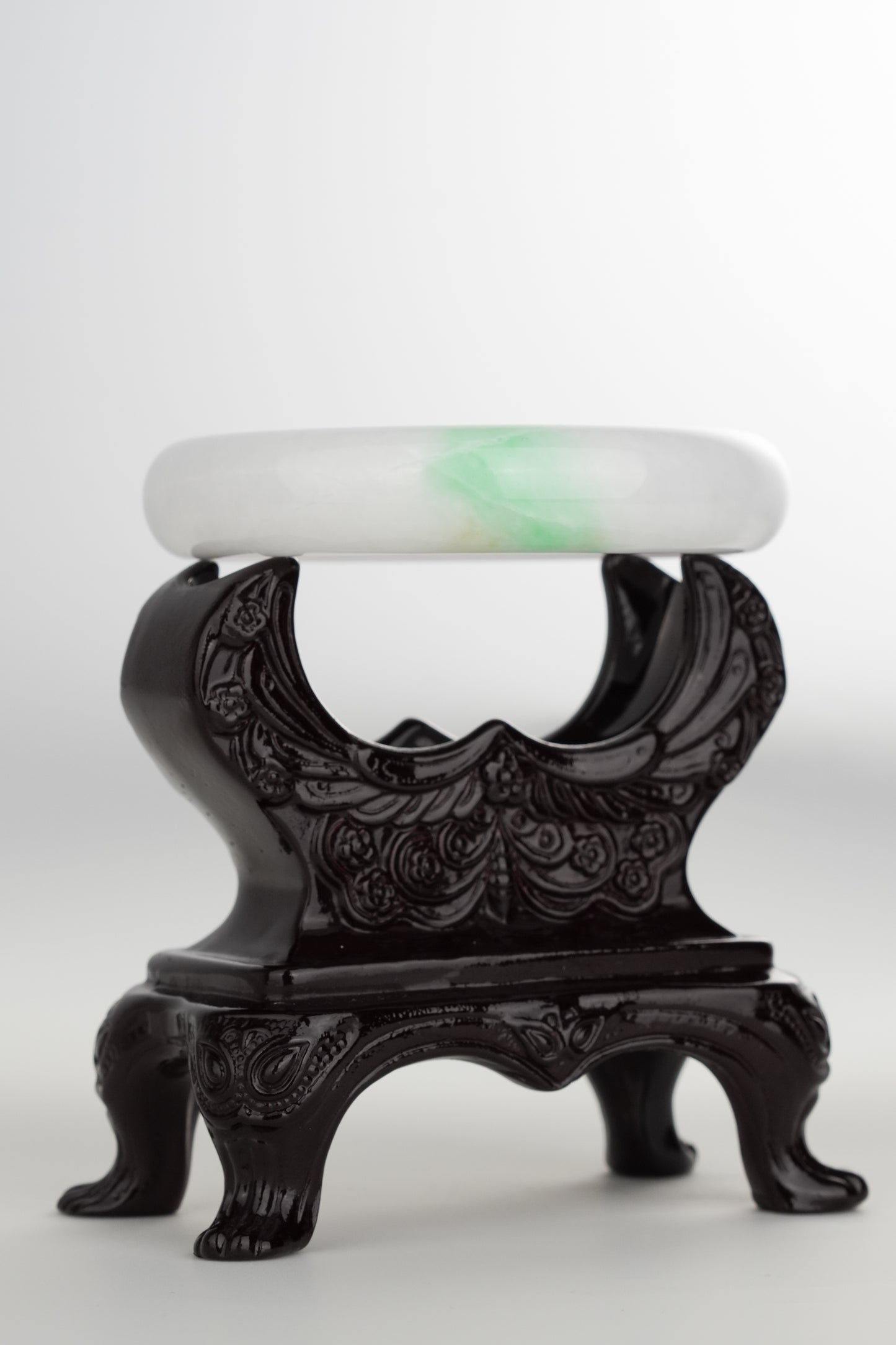 #0206 White Sun Green Lavender Jade Bangle Size 59.6
