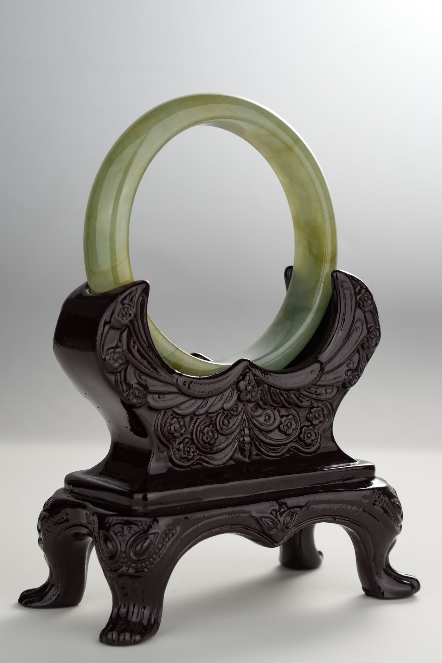 #0278 Oil Green Yellow Jade Bangle Size 53.7