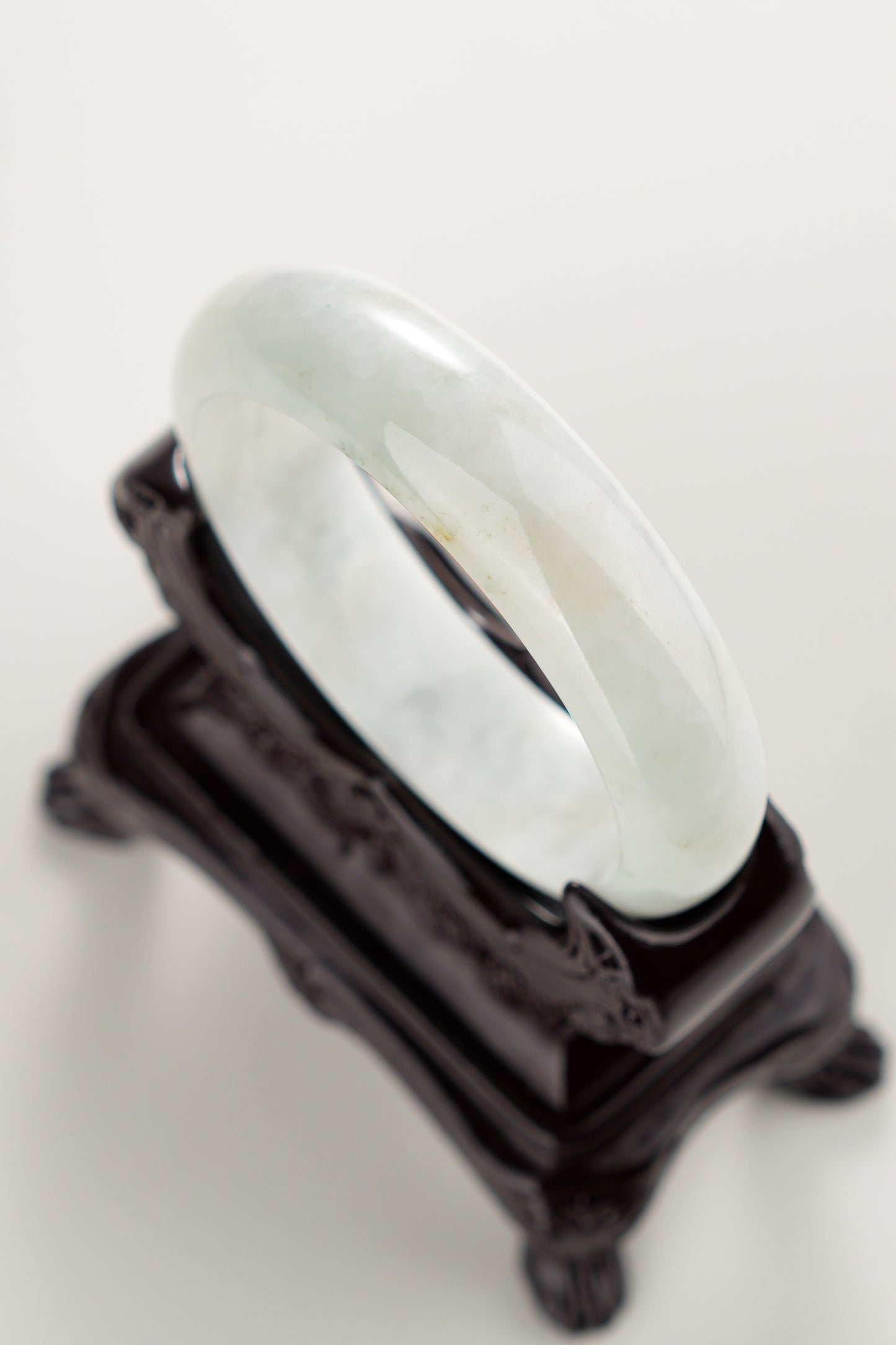 #0285 White Light Green Jade Bangle Size 55.2