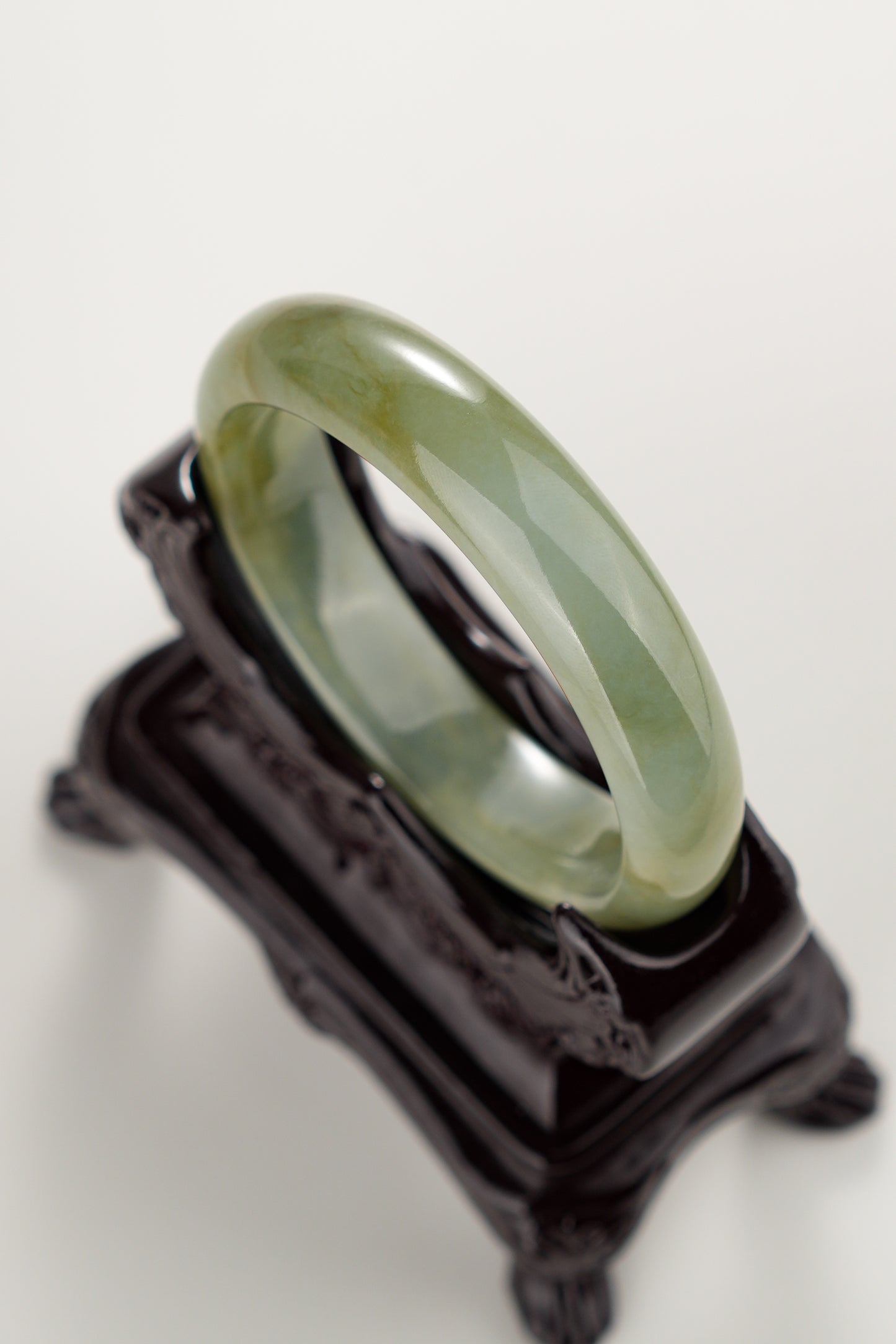 #0278 Oil Green Yellow Jade Bangle Size 53.7