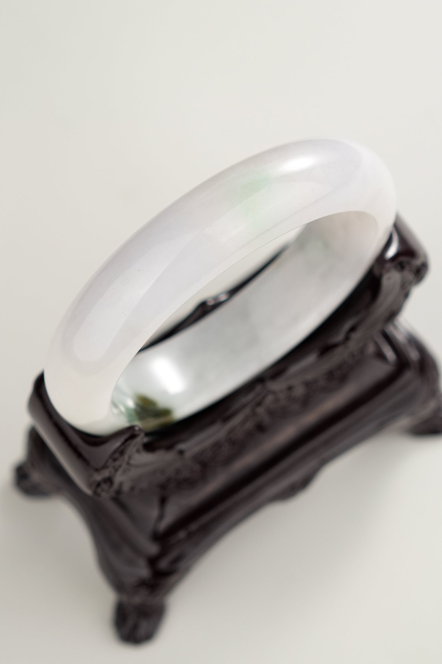 #0272 White Yellow Flower Green Jade Bangle Size 55.3