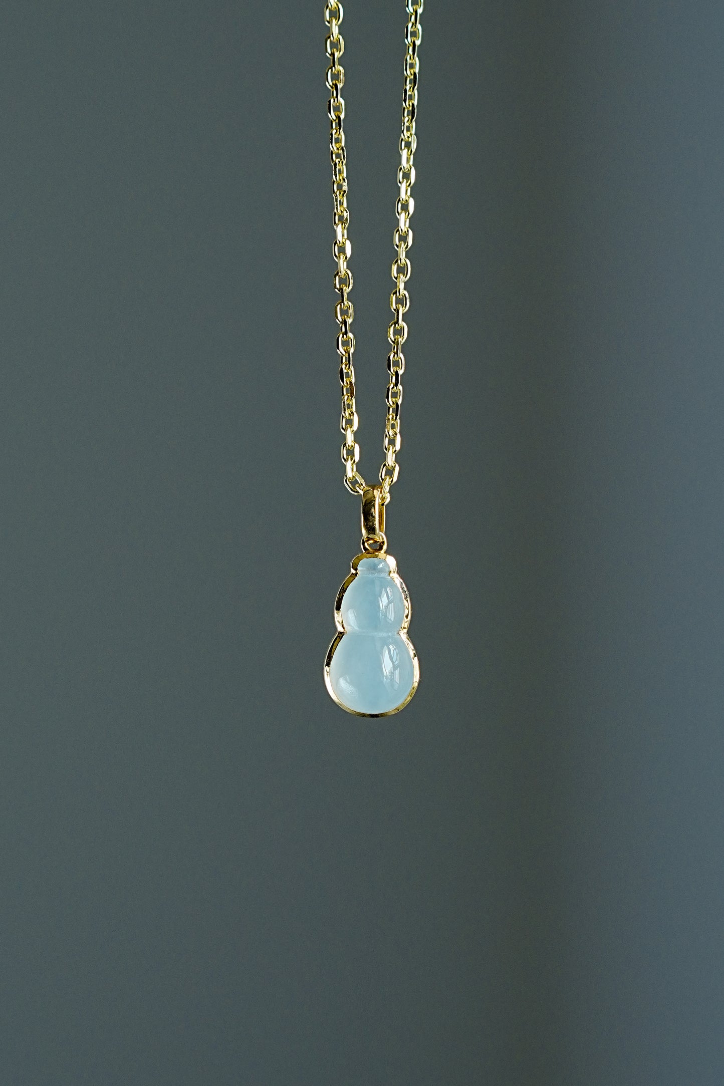 #0430 "Hulu" Highly Icy White Jadeite Jade 18K Yellow Gold Pendant