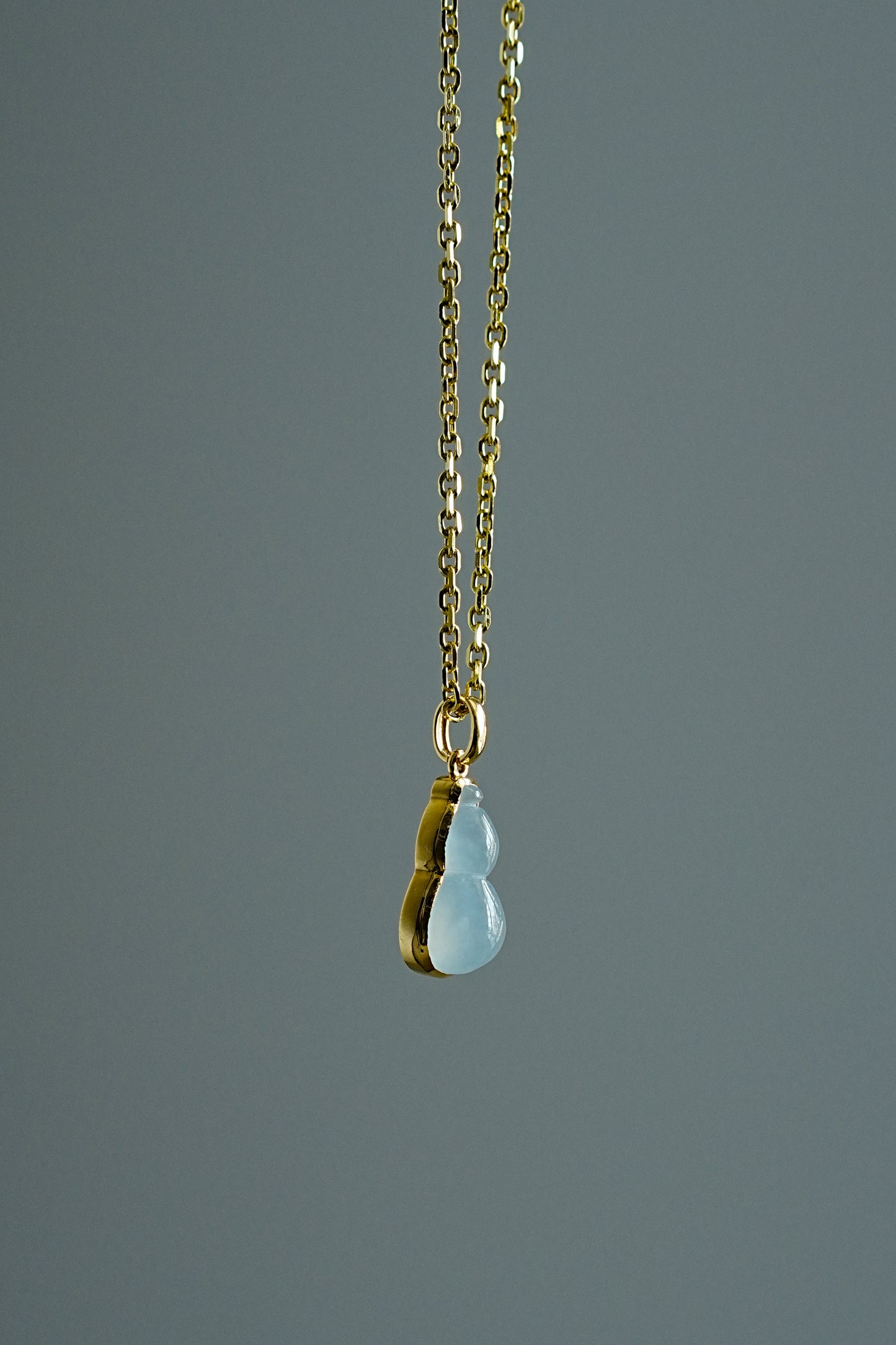 #0430 "Hulu" Highly Icy White Jadeite Jade 18K Yellow Gold Pendant
