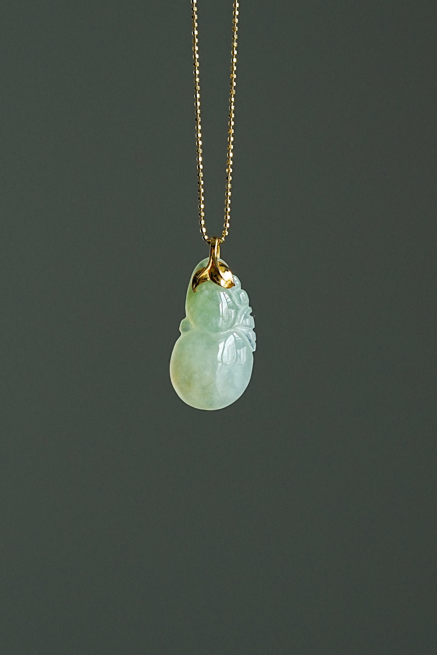#0443 "Hulu" Icy Yellow Green Jadeite Jade 18K Yellow Gold Pendant