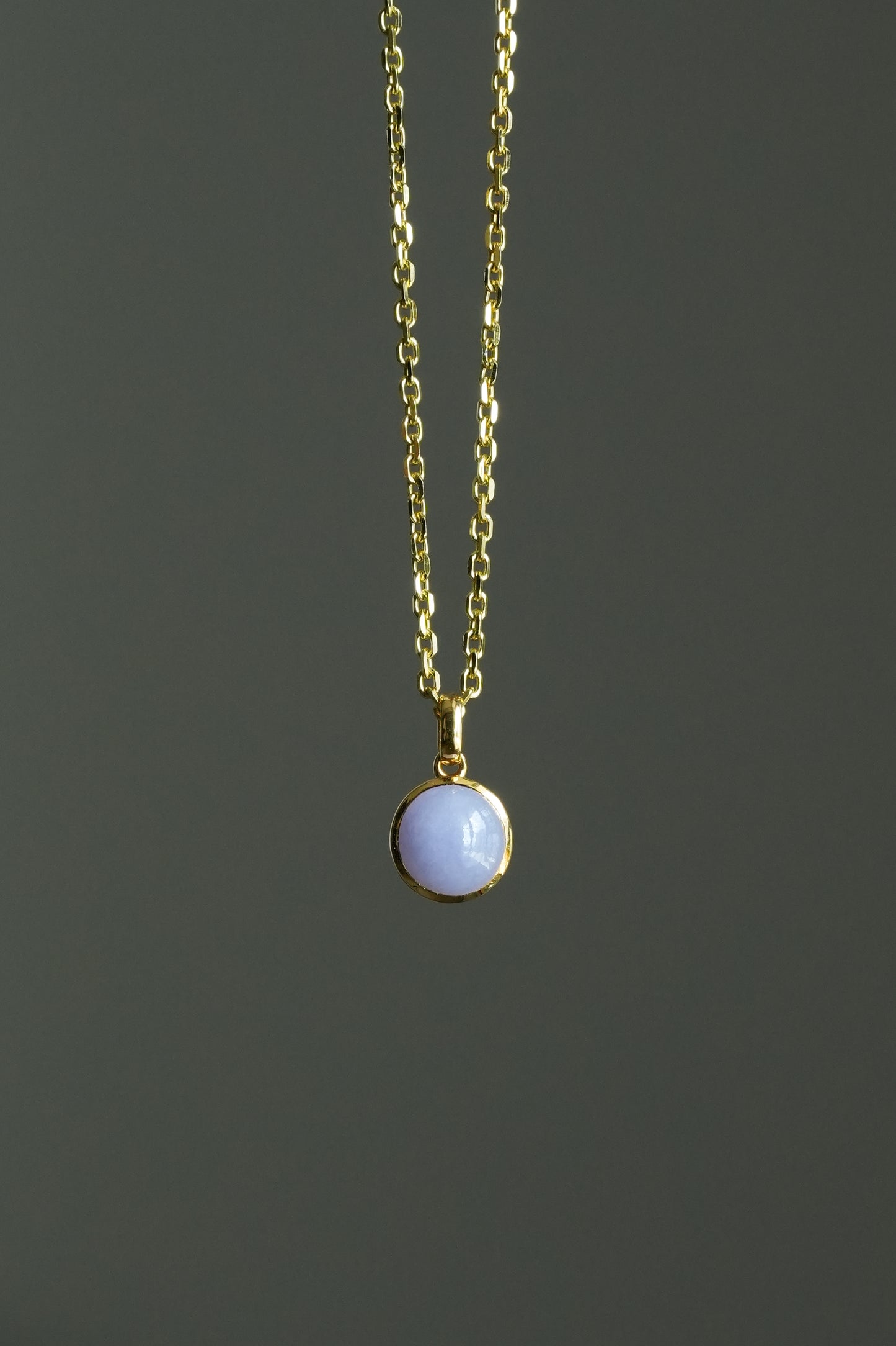 #0431 Lavender Jadeite Jade Cabochon 18K Yellow Gold Pendant