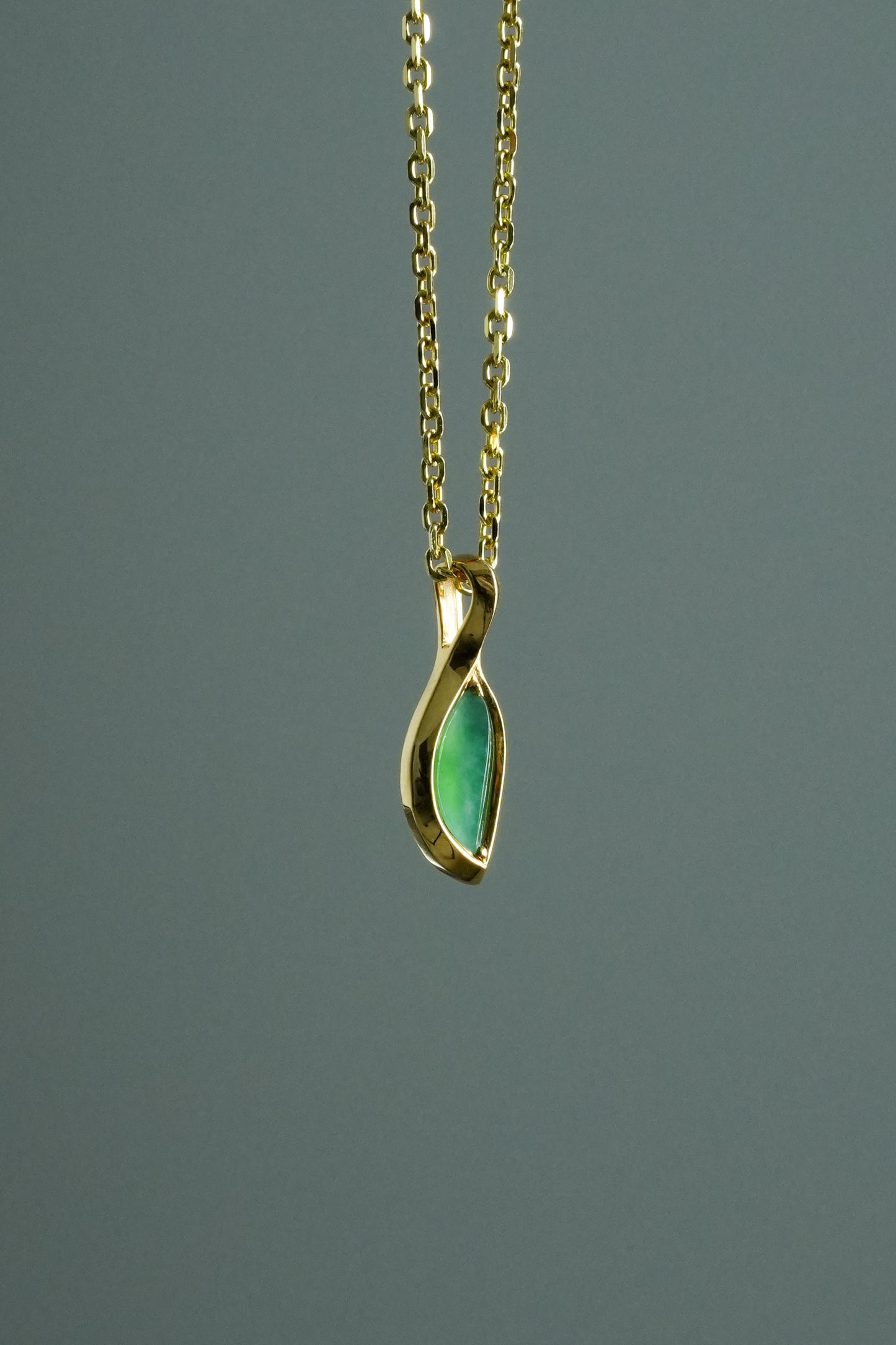 #0426 "Leaf" Highly Icy Bright Sun Green Jadeite Jade 18K Yellow Gold Pendant