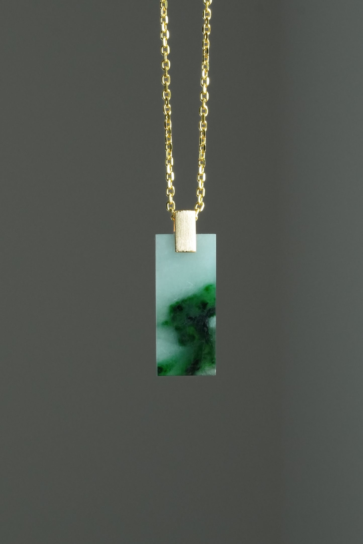 #0449 "Wu Shi" Icy Rich Green Jadeite Jade 18K Yellow Gold Pendant