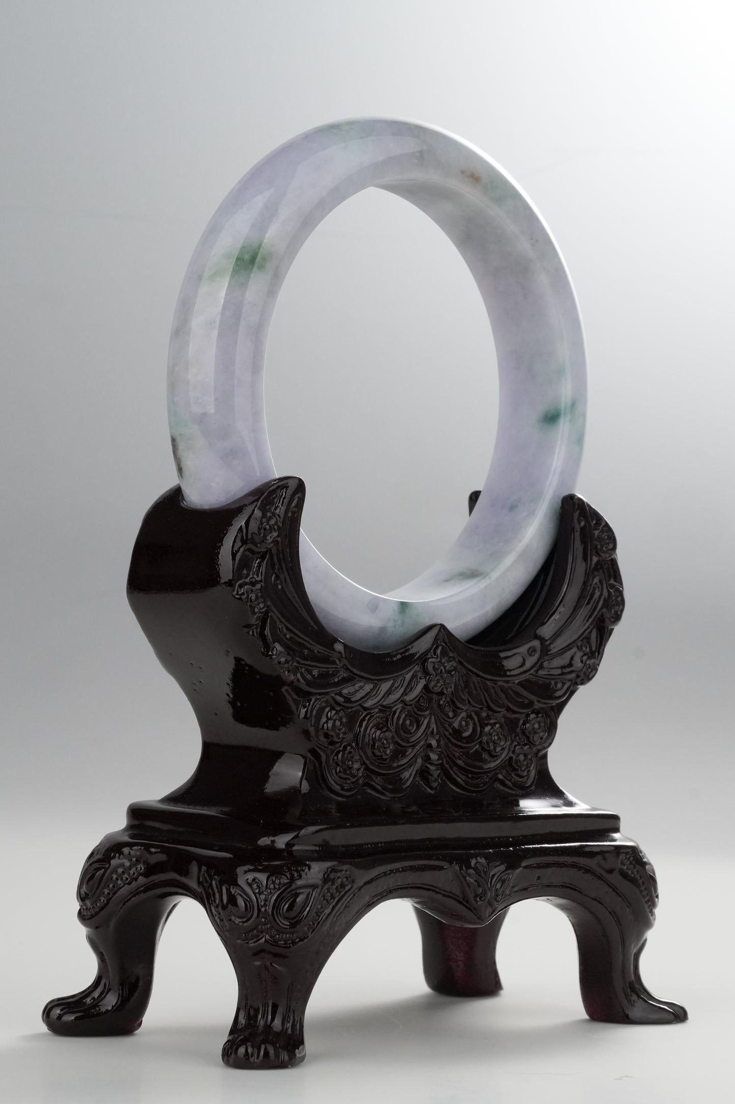 #0332 Spring Lavender Green Jade Bangle Size 57.8