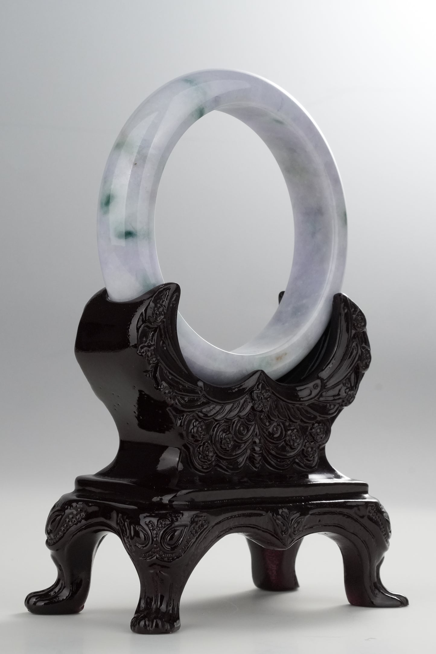 #0332 Spring Lavender Green Jade Bangle Size 57.8