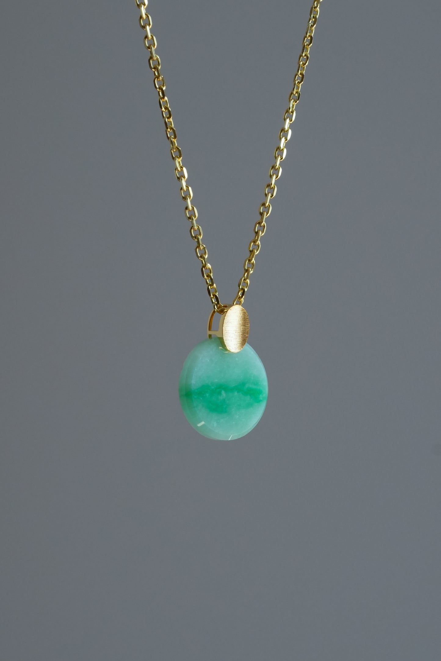 #0453 "Wushi" Vivid Green Jadeite Jade 18K Yellow Gold Pendant