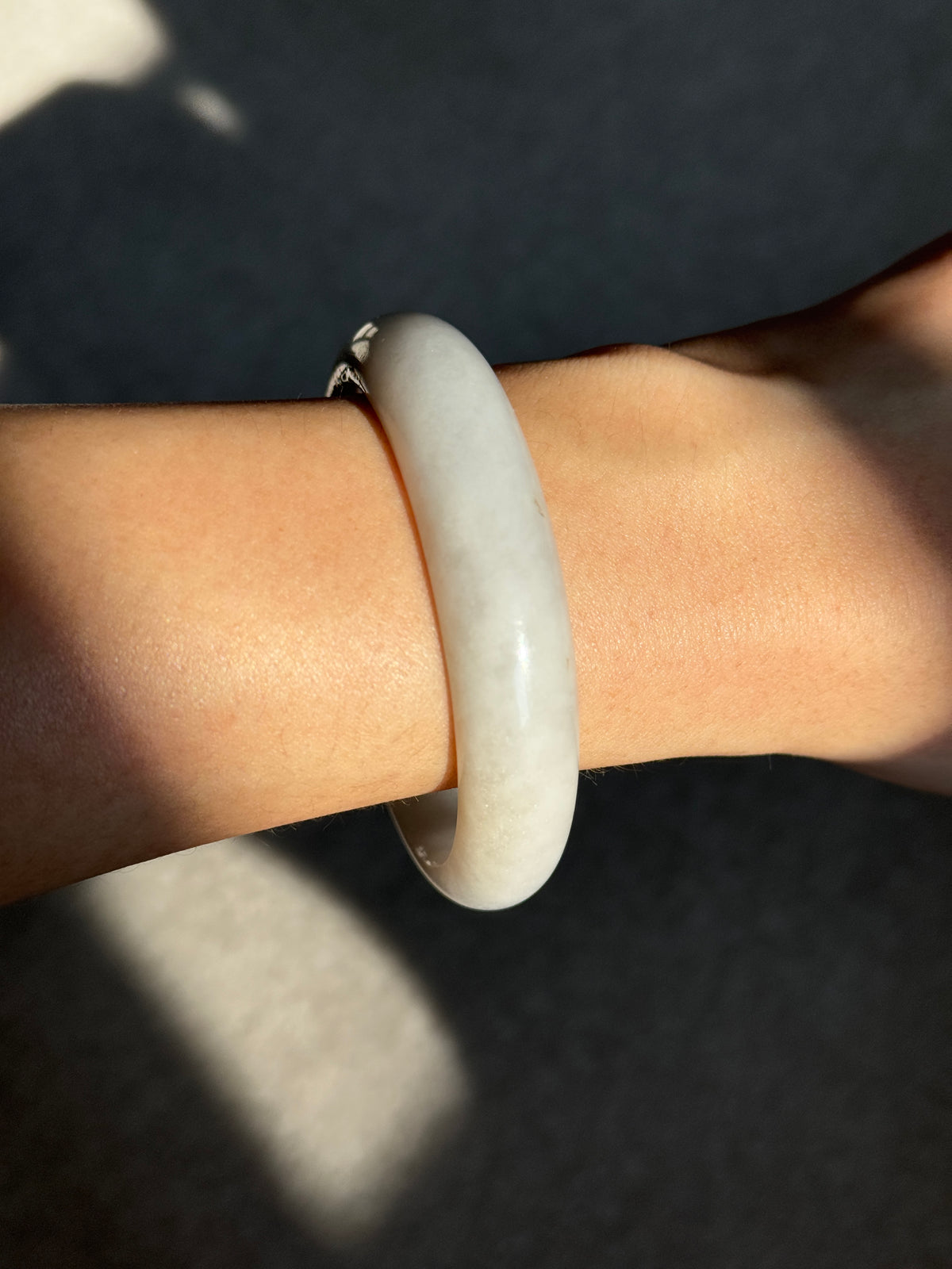 #0435 White Light Green Jade Bangle Size 53