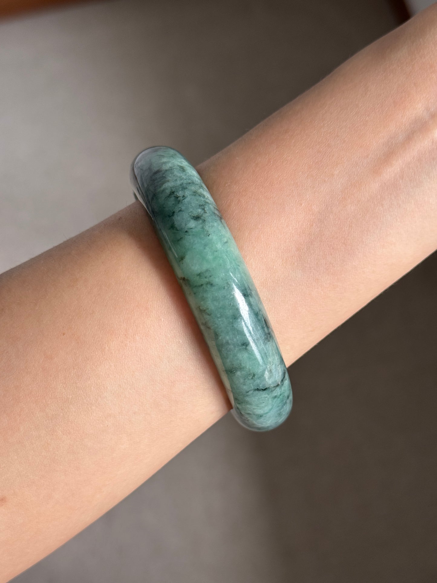 #0369 Rich Forest Green Ink Flower Jade Bangle Size 62.5