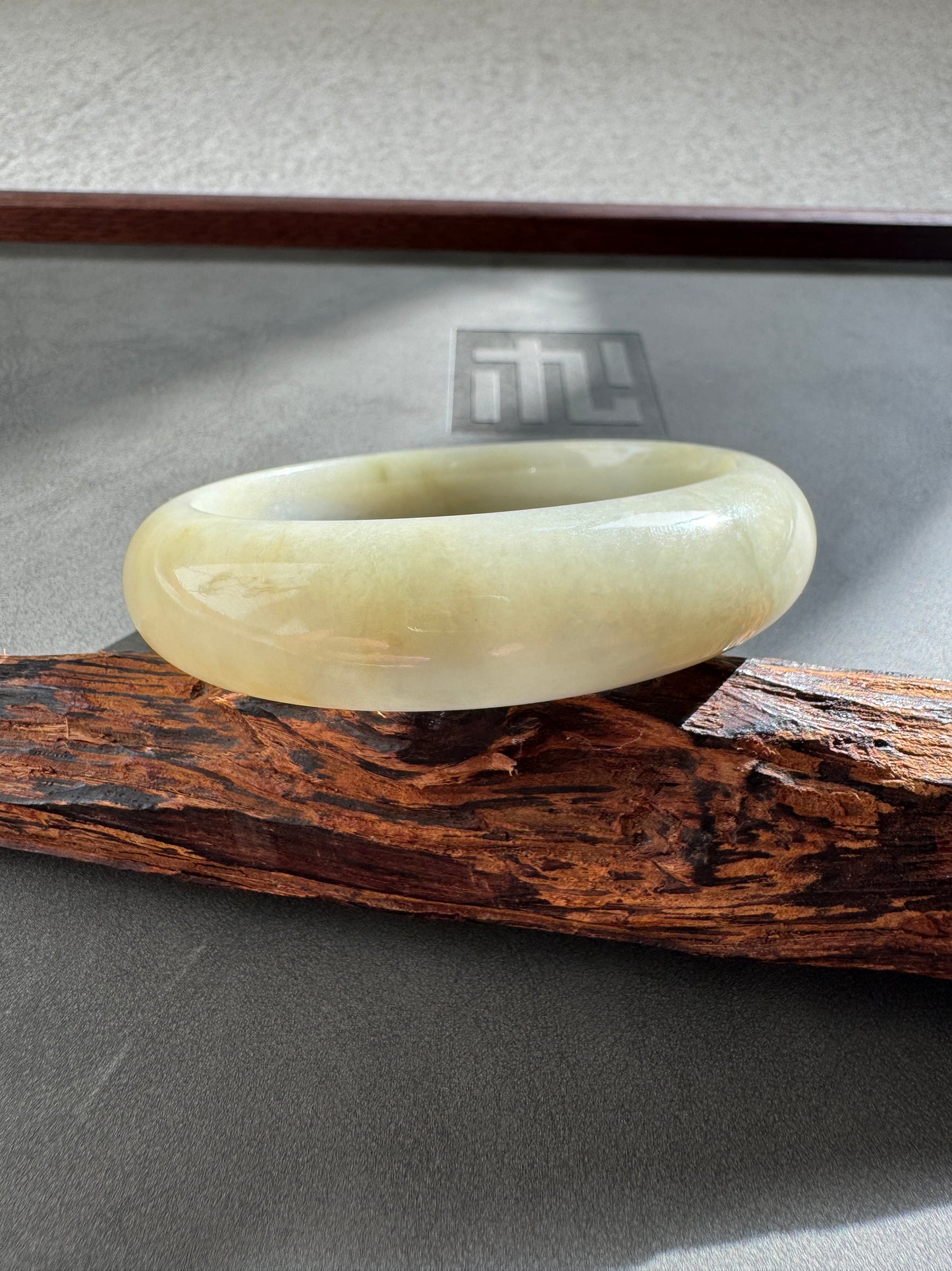 #0264 Icy Yellow White Jade Bangle Size 58.3