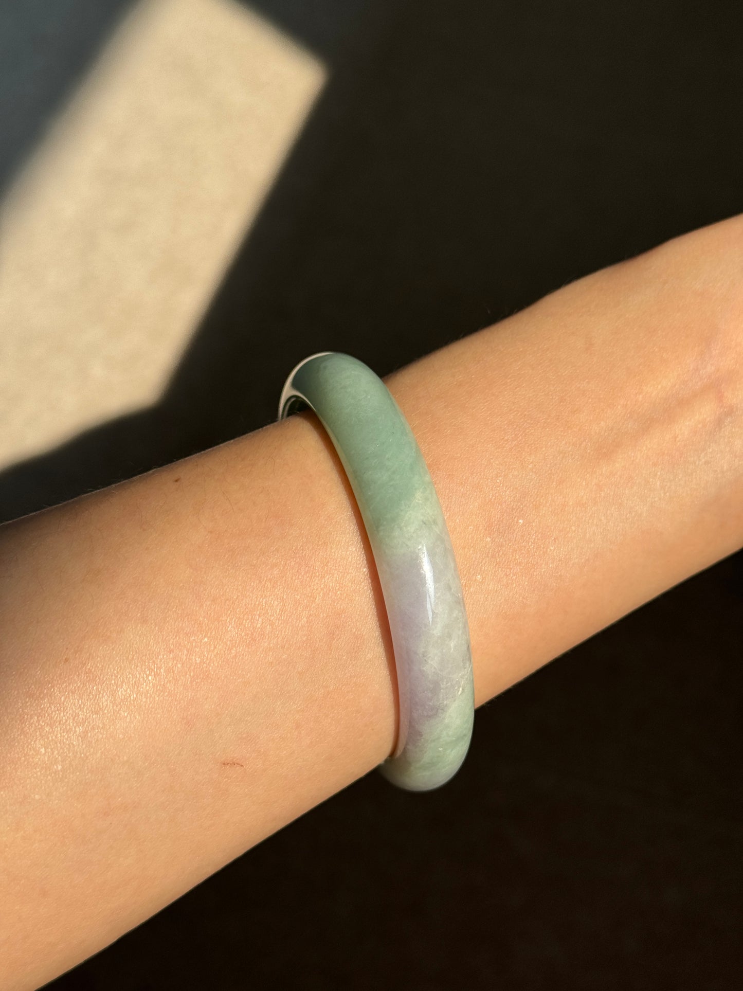 #0417 Icy Green Lavender Jade Bangle Size 58.8