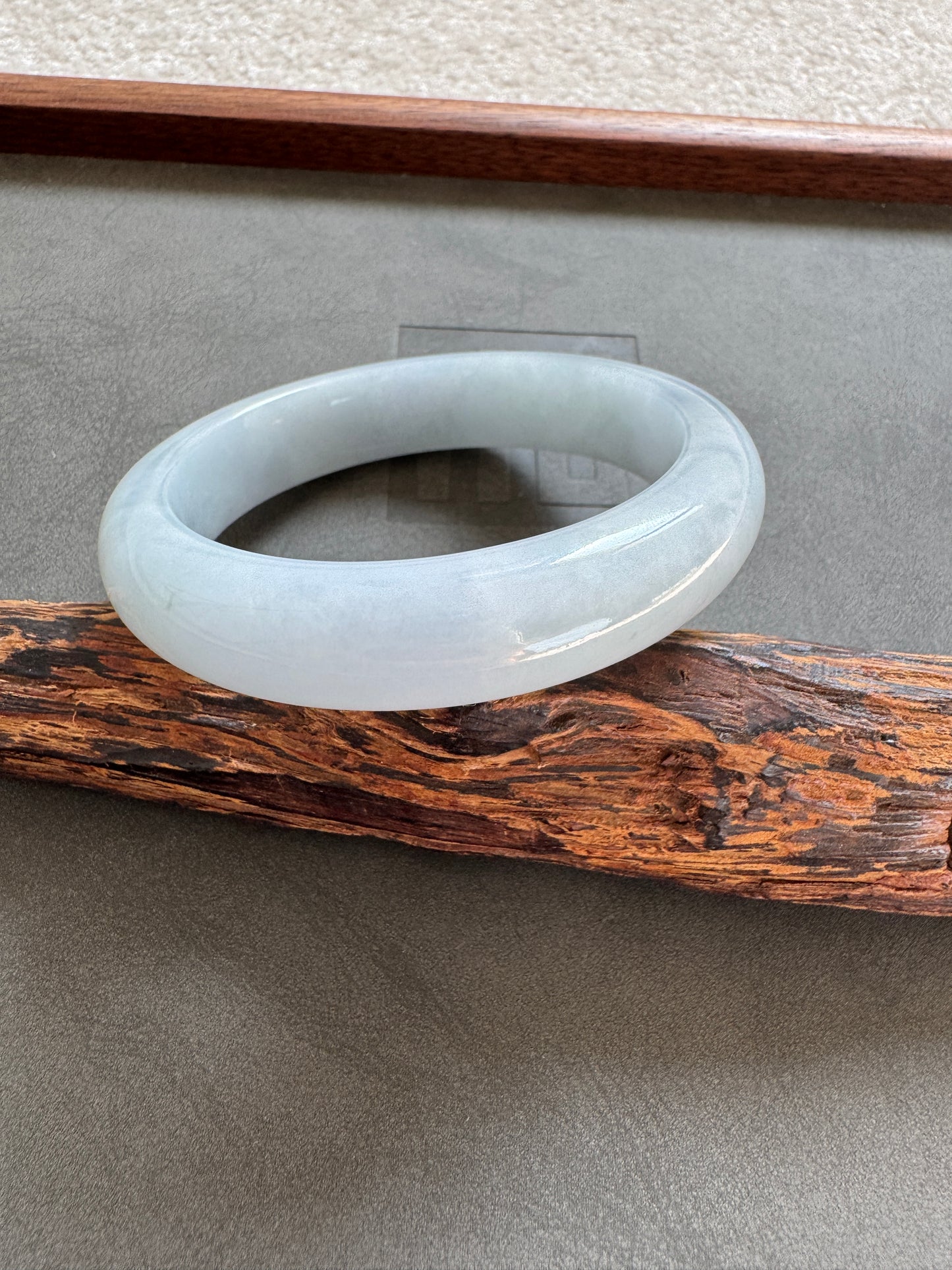 #0335 Icy Blue Lavender Jade Bangle Size 56