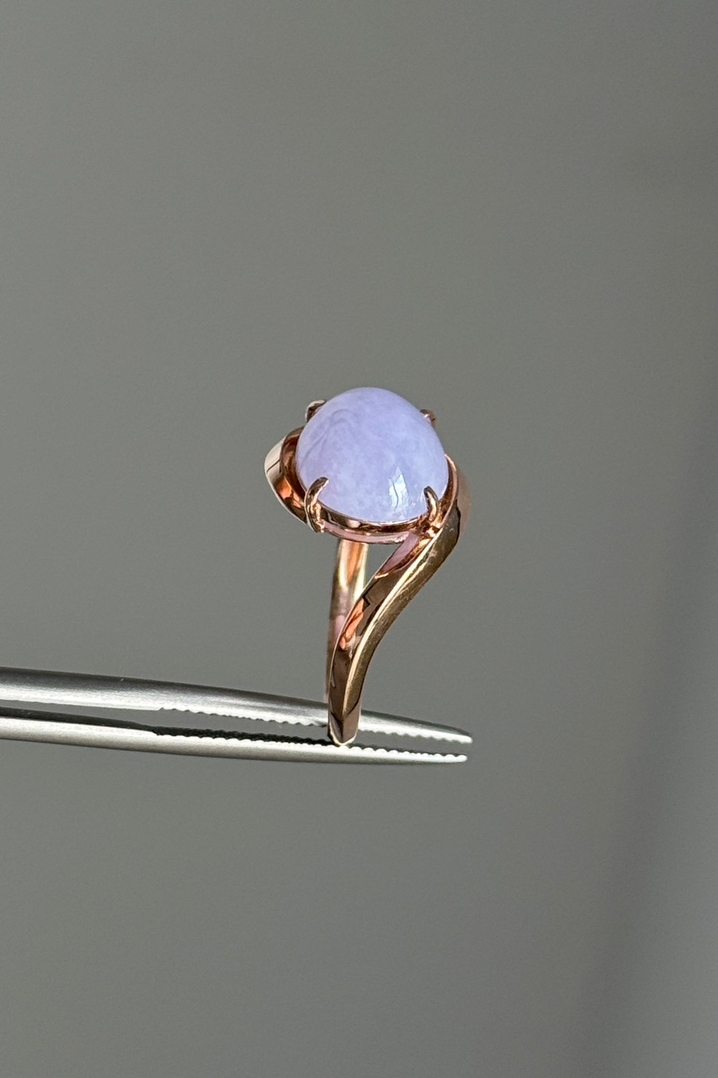 #R0621 Icy Lavender Jadeite Jade Cabochon 18K Rose Gold Ring Size 6.5