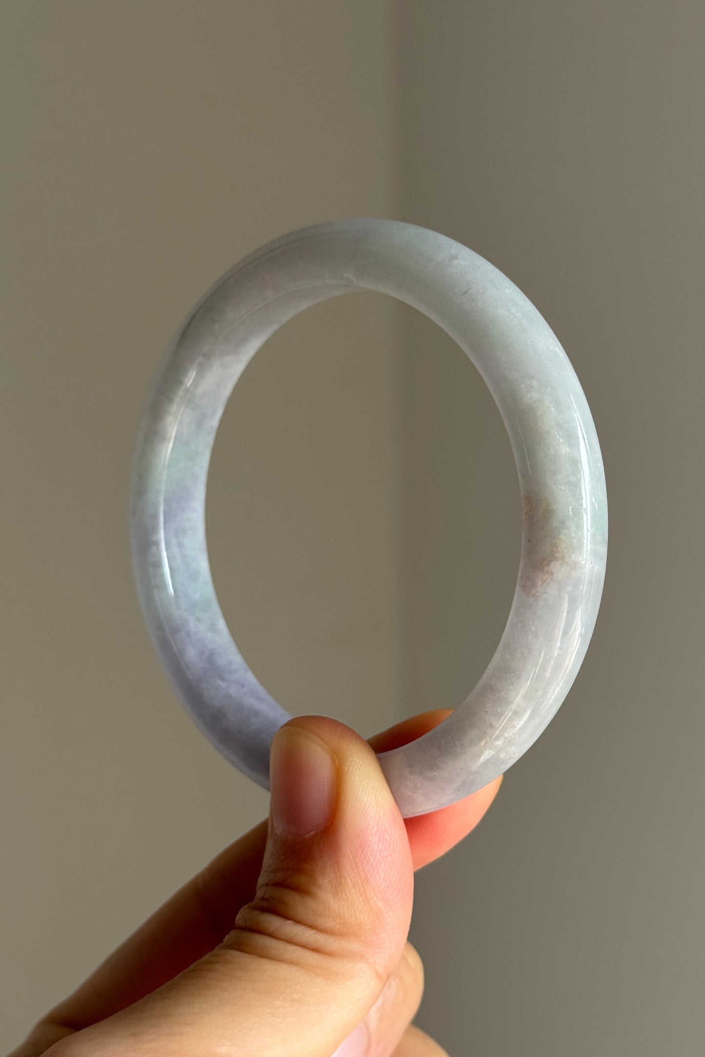 #0358 Lavender Light Green Jade Bangle Size 55.1