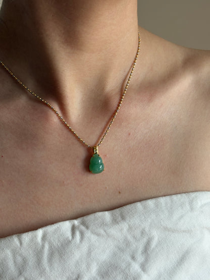 #P0564 "Hulu/Gourd" Icy Lotus Green Jadeite Jade 18K Yellow Gold Pendant