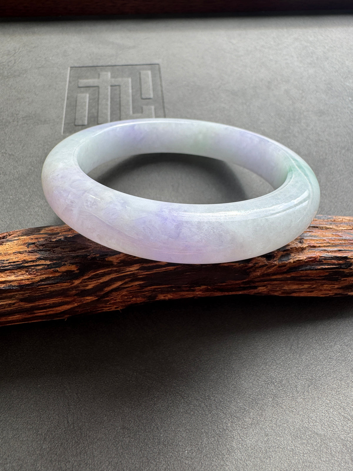#0448 Icy Lavender Green Jade Bangle Size 55.8