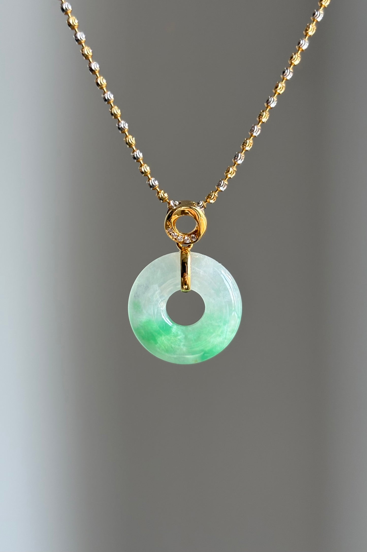 #P0464 "Bi" Icy Bright Sun Green Jadeite Jade Donut 18K Yellow Gold Pendant