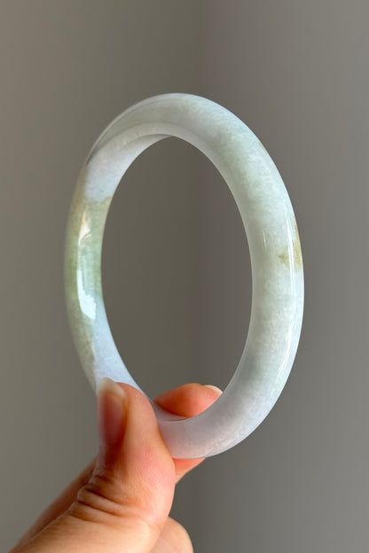 #0400 Icy Olive Green Yellow Light Lavender Jade Bangle Size 56.3