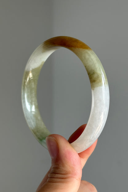 #0372 Icy Golden Yellow Green Ink Jade Bangle Size 57