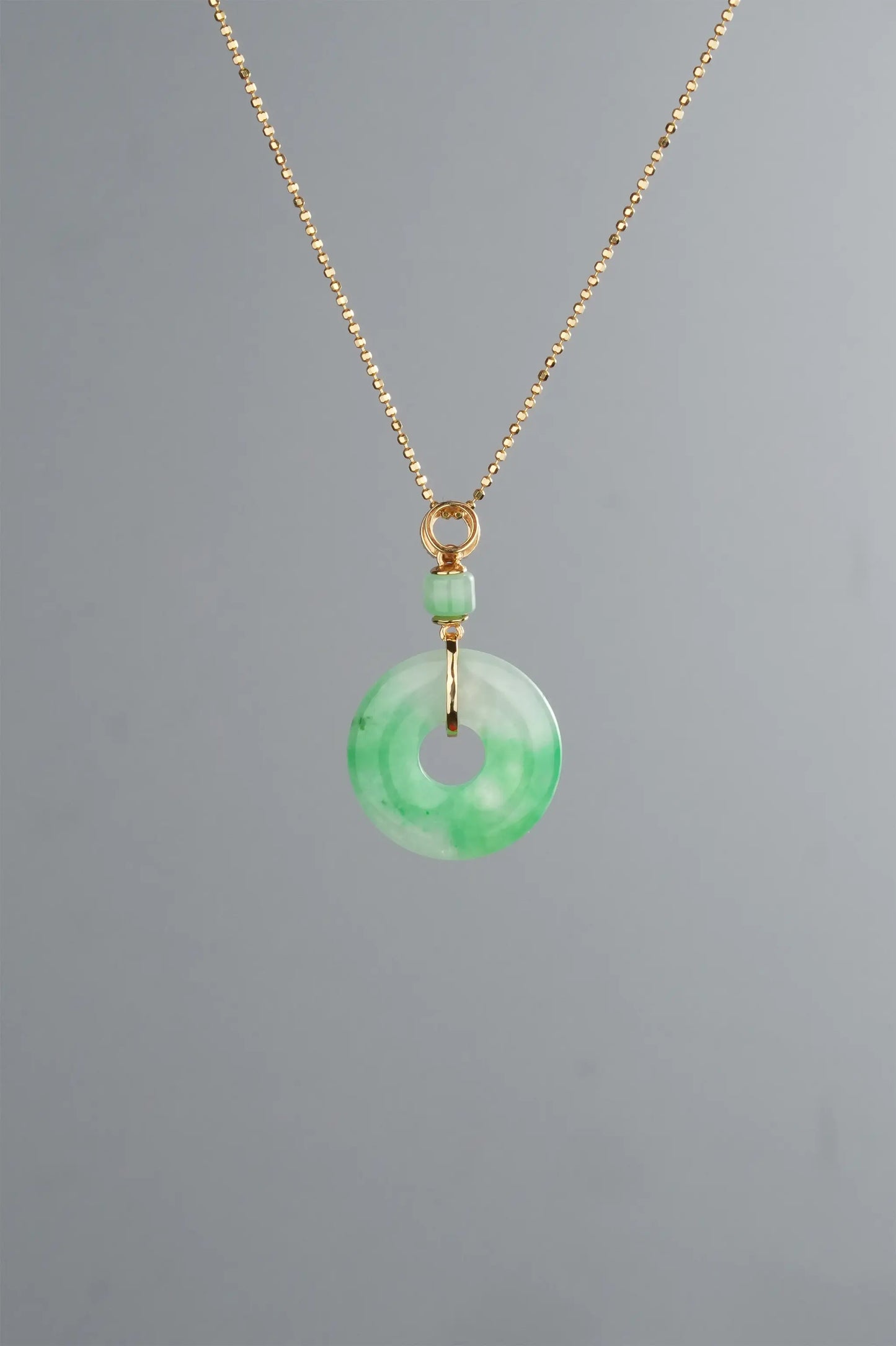 "Bi" Highly Icy Bright Sun Green Jadeite Jade Donut 18K Yellow Gold VS Diamonds Pendant