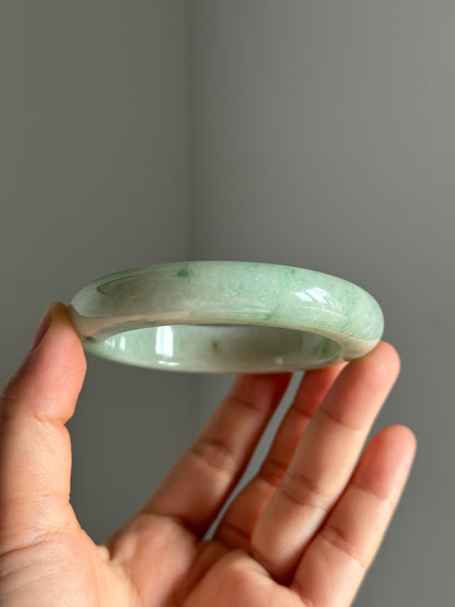 #0362 Vivid Green Flower Jade Bangle Size 57.2