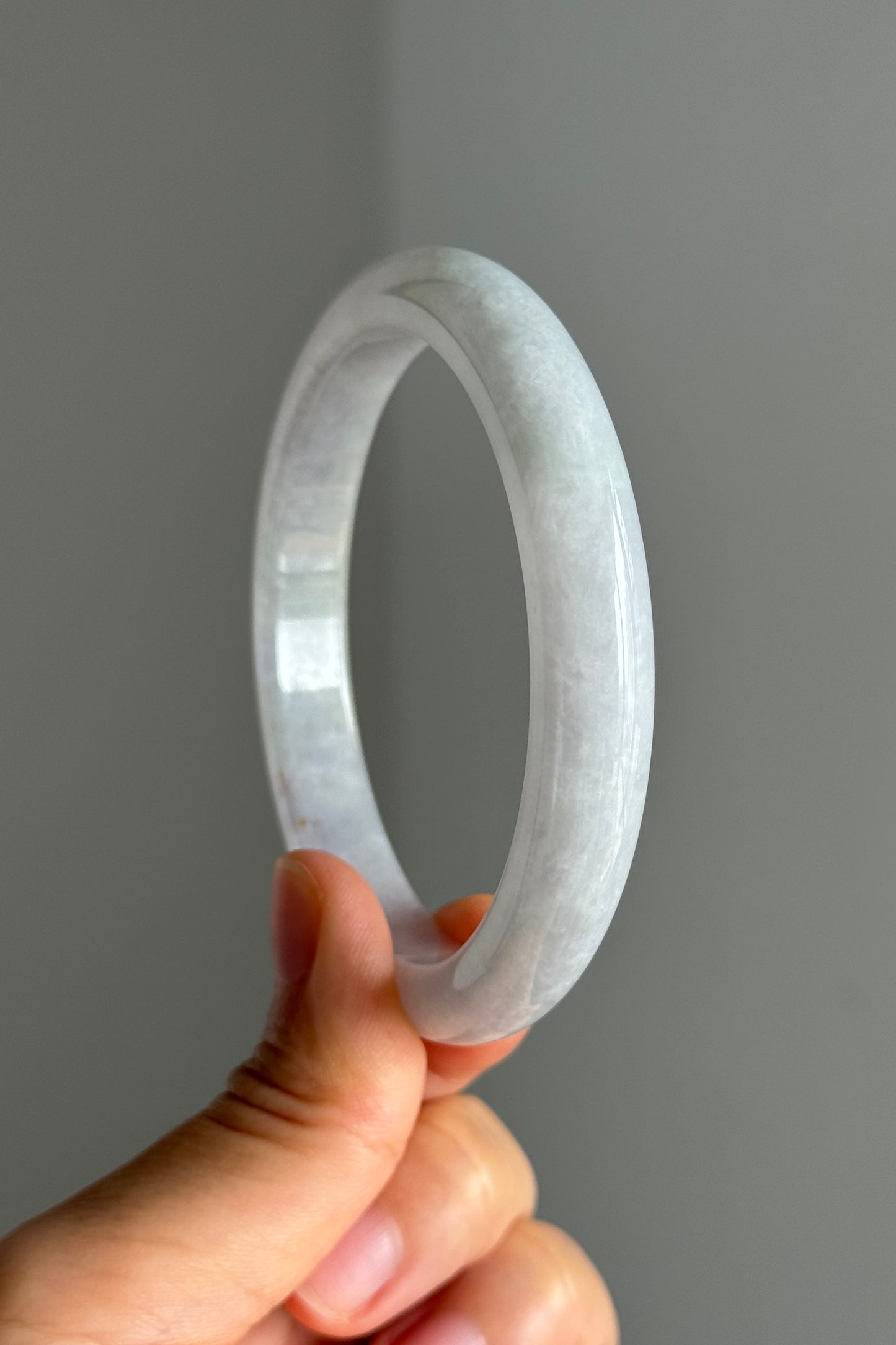 #0368 Icy Lavender Jade Bangle Size 59