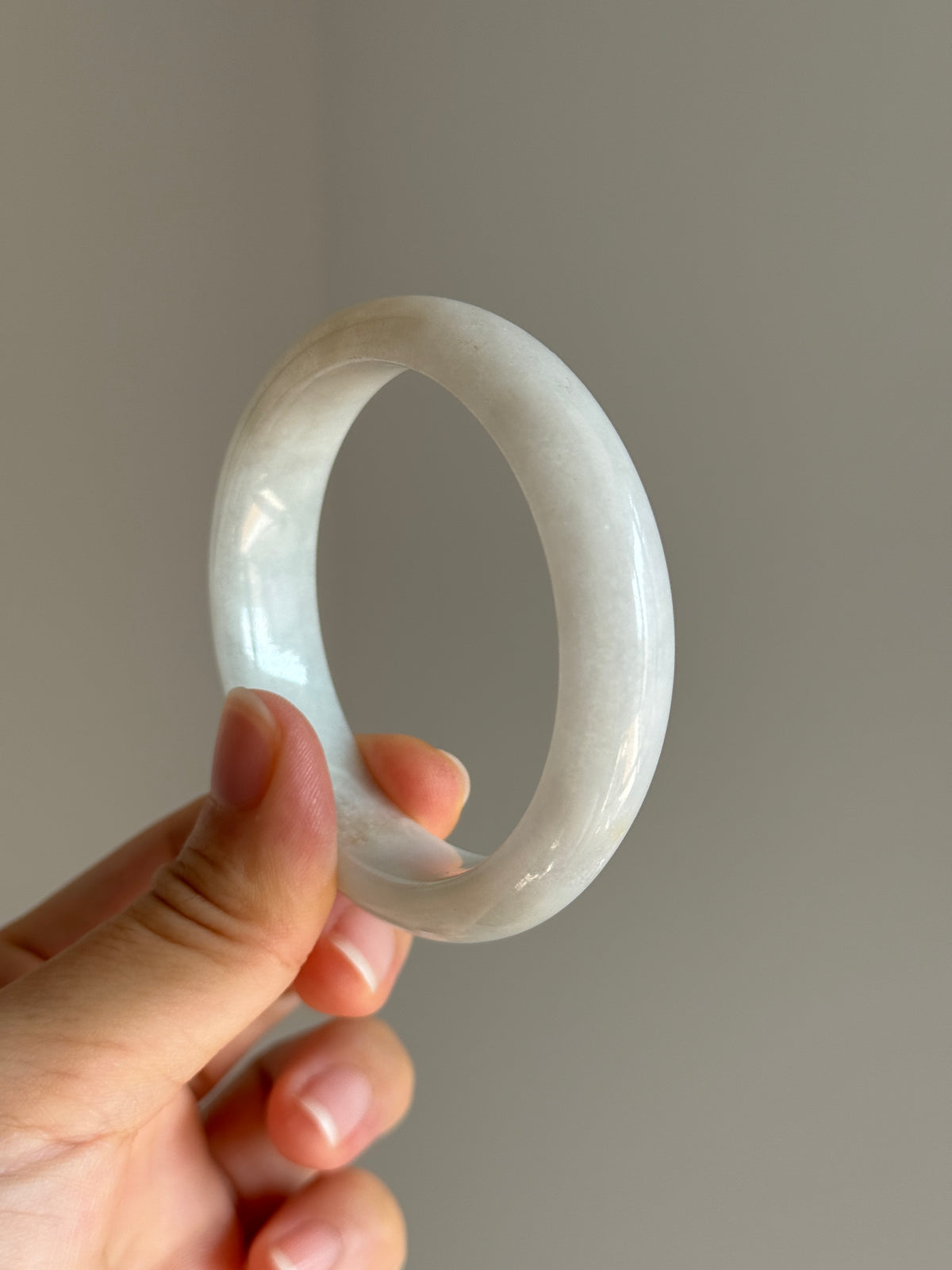 #0435 White Light Green Jade Bangle Size 53