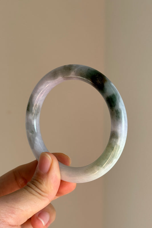 #0427 Lavender Green Yellow Round Jade Bangle Size 53.8 (fits up to 55)