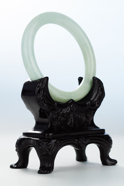 #0121 Willow Green Jadeite Jade Bangle Size 60 (fits up to 61.5)