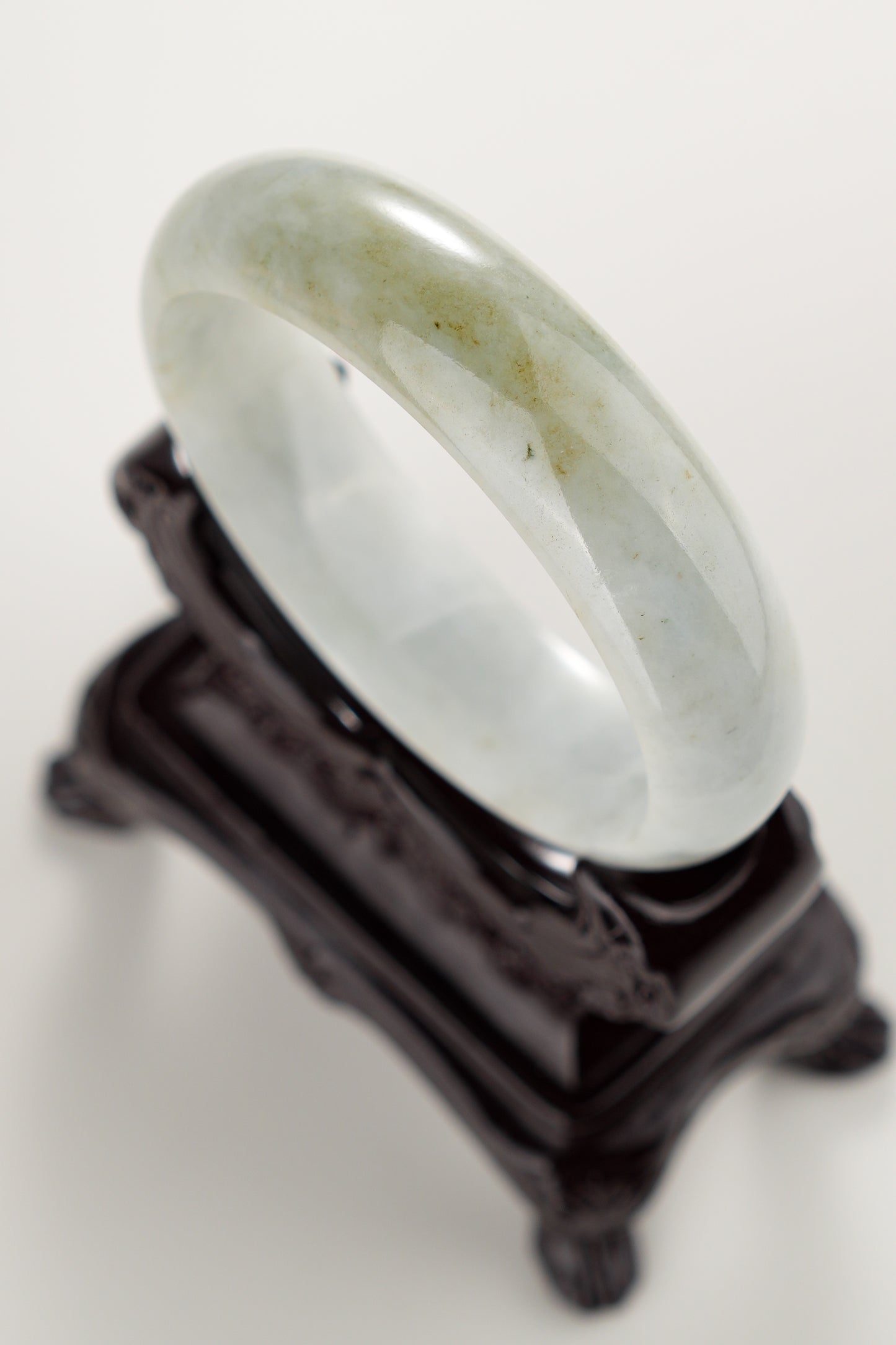 #0299 White Light Grey Yellow Jade Bangle Size 60.5