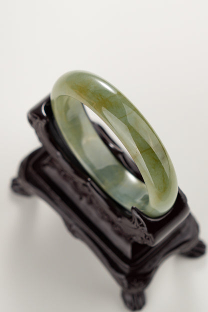 #0278 Oil Green Yellow Jade Bangle Size 53.7