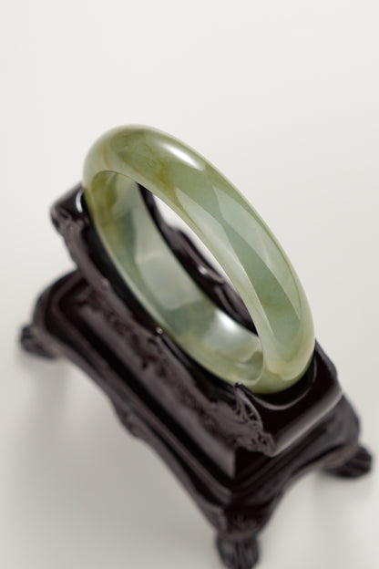 #0278 Oil Green Yellow Jade Bangle Size 53.7