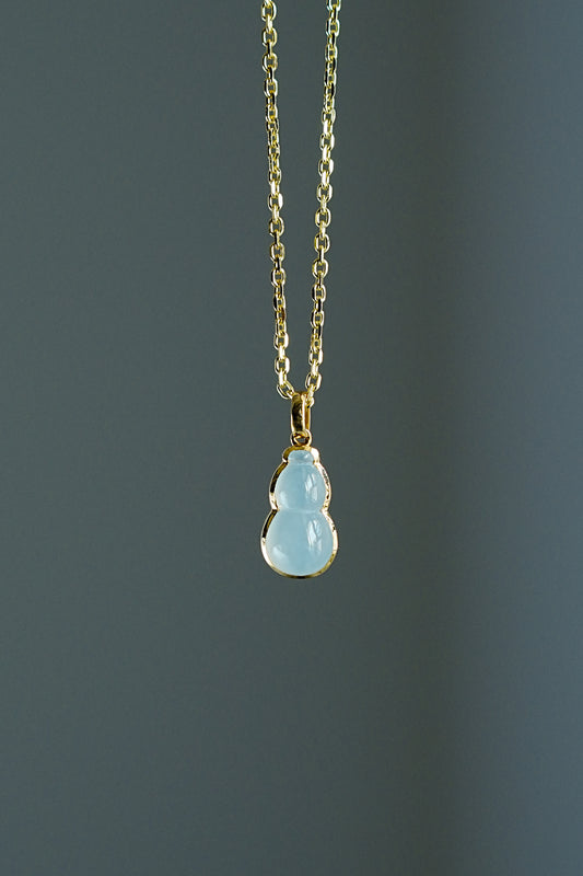#0430 "Hulu" Highly Icy White Jadeite Jade 18K Yellow Gold Pendant
