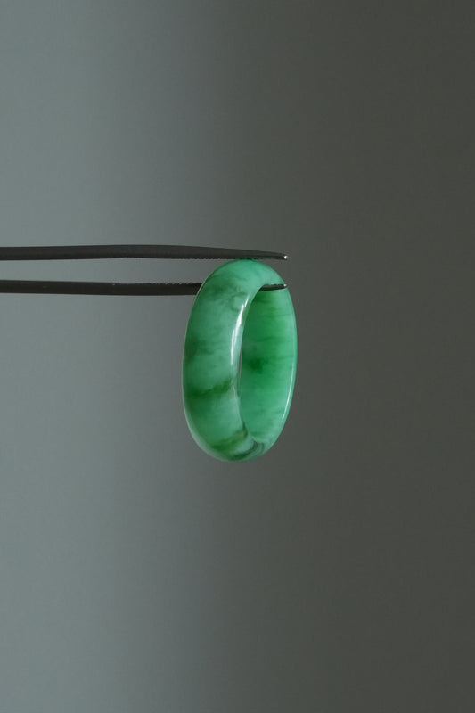 #R0605 Vivid Green Jadeite Jade Band Ring Size 8.25