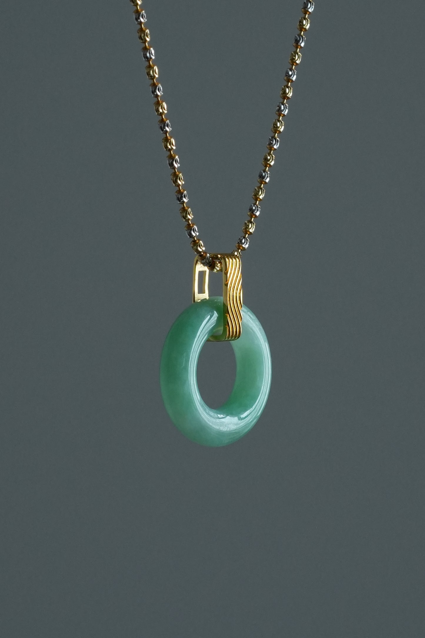 #0468 "Bi" Vivid Green Jadeite Jade 18K Yellow Gold Pendant