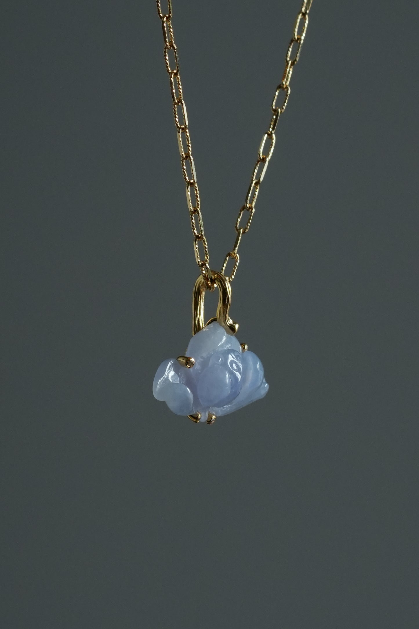 #0471 "Lotus" Icy Lavender Jadeite Jade 18K Yellow Gold Pendant