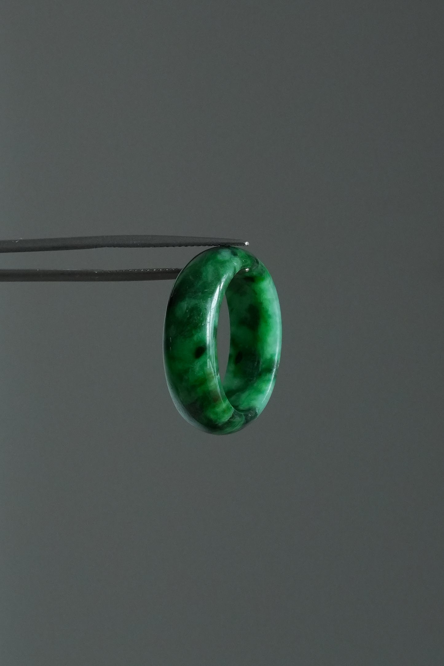 #R0612 Rich Green Jadeite Jade Band Ring Size 8.25