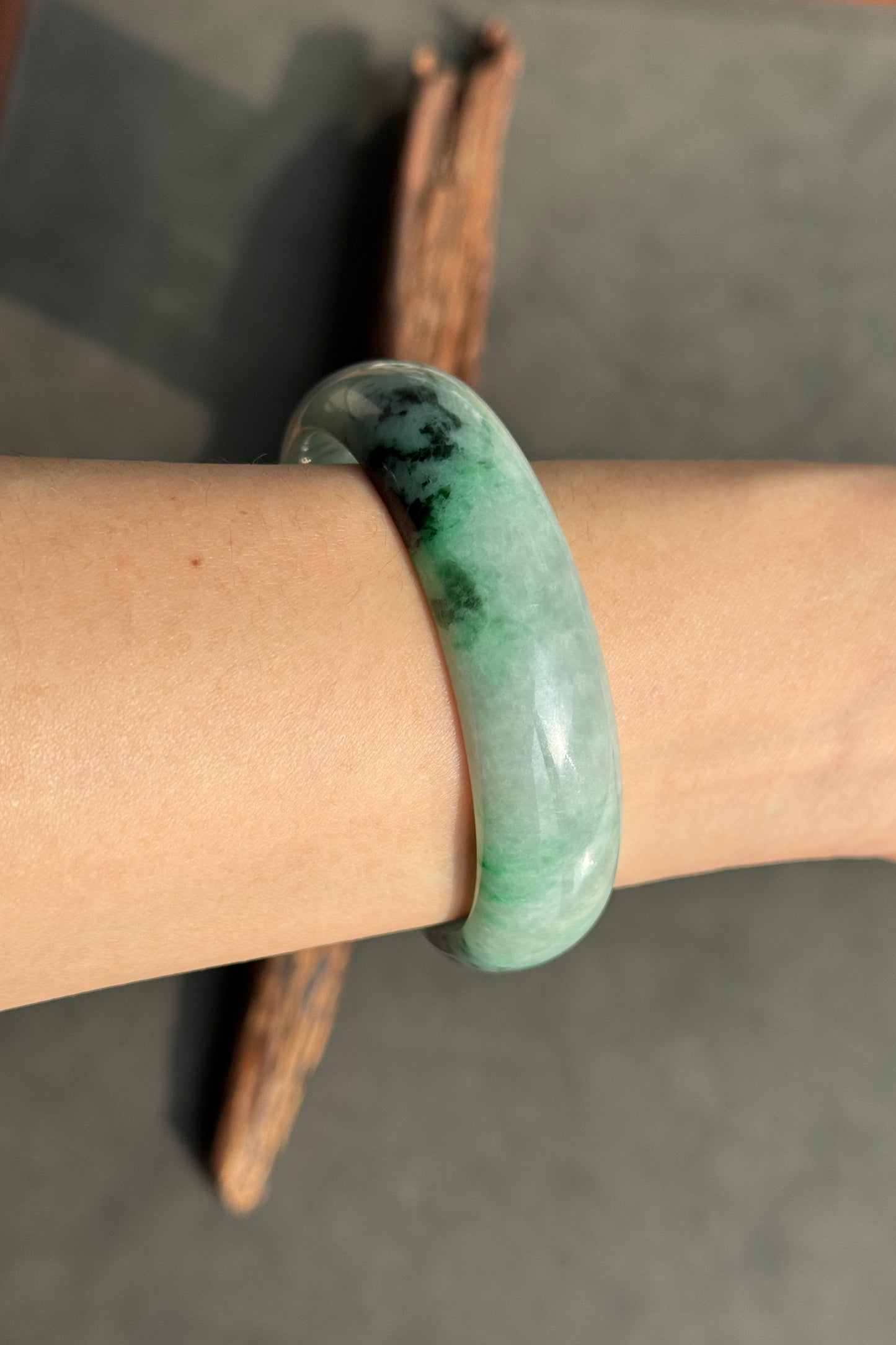 #0377 Sun Green Ink Flower Wide Jade Bangle Size 59.4