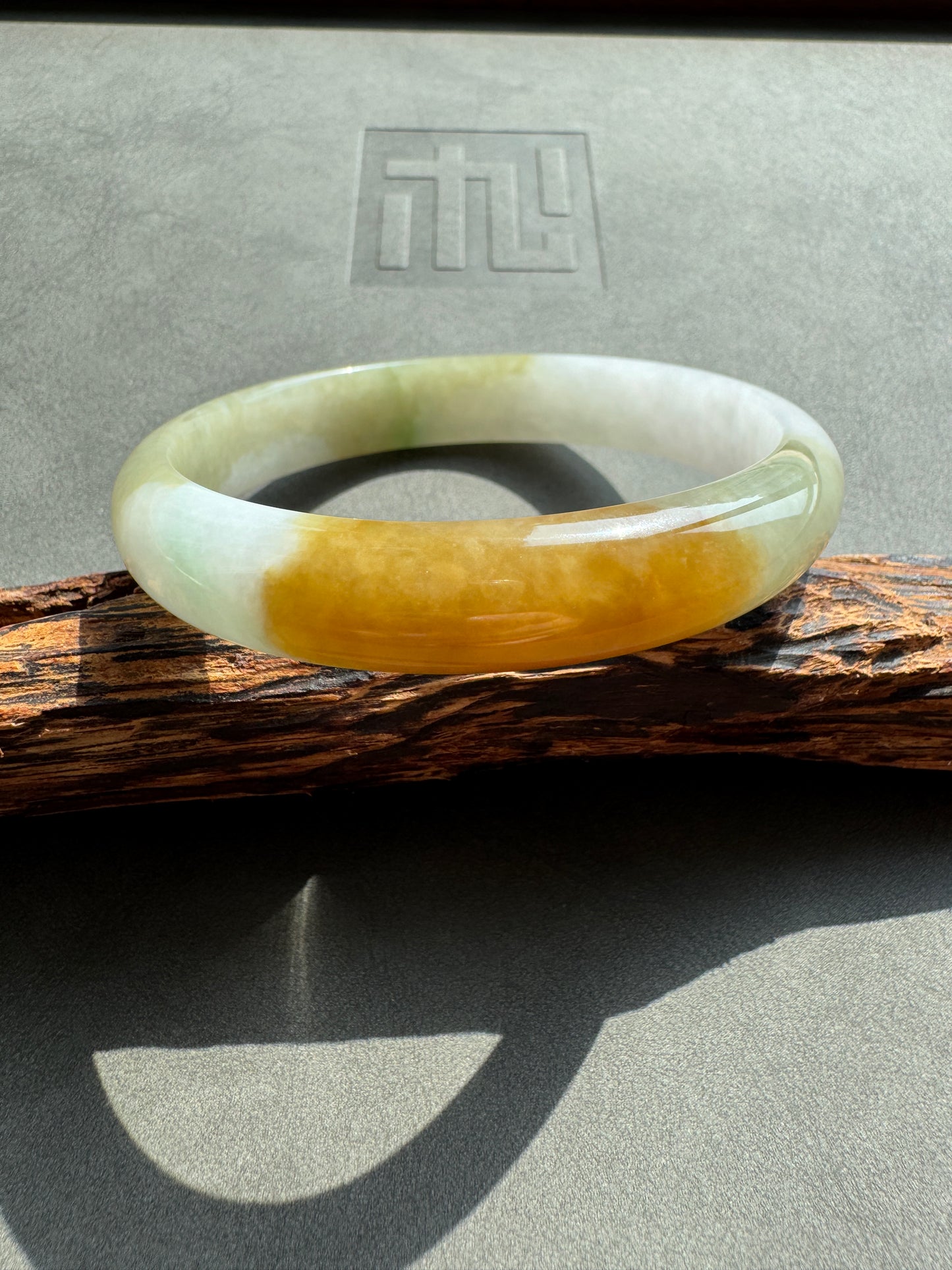 #0372 Icy Golden Yellow Green Ink Jade Bangle Size 57