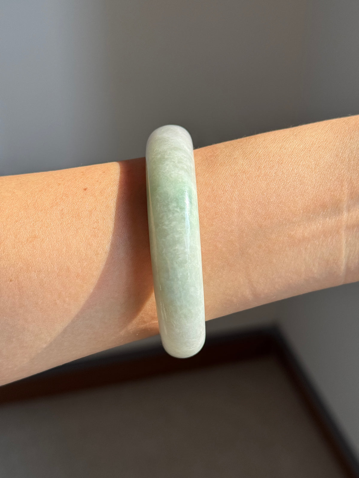 #0454 Light Green Jade Bangle Size 56.4