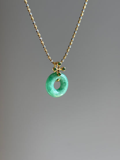 #P0534 "Bi" Vivid Green Jadeite Jade Donut 18K Yellow Gold Pendant