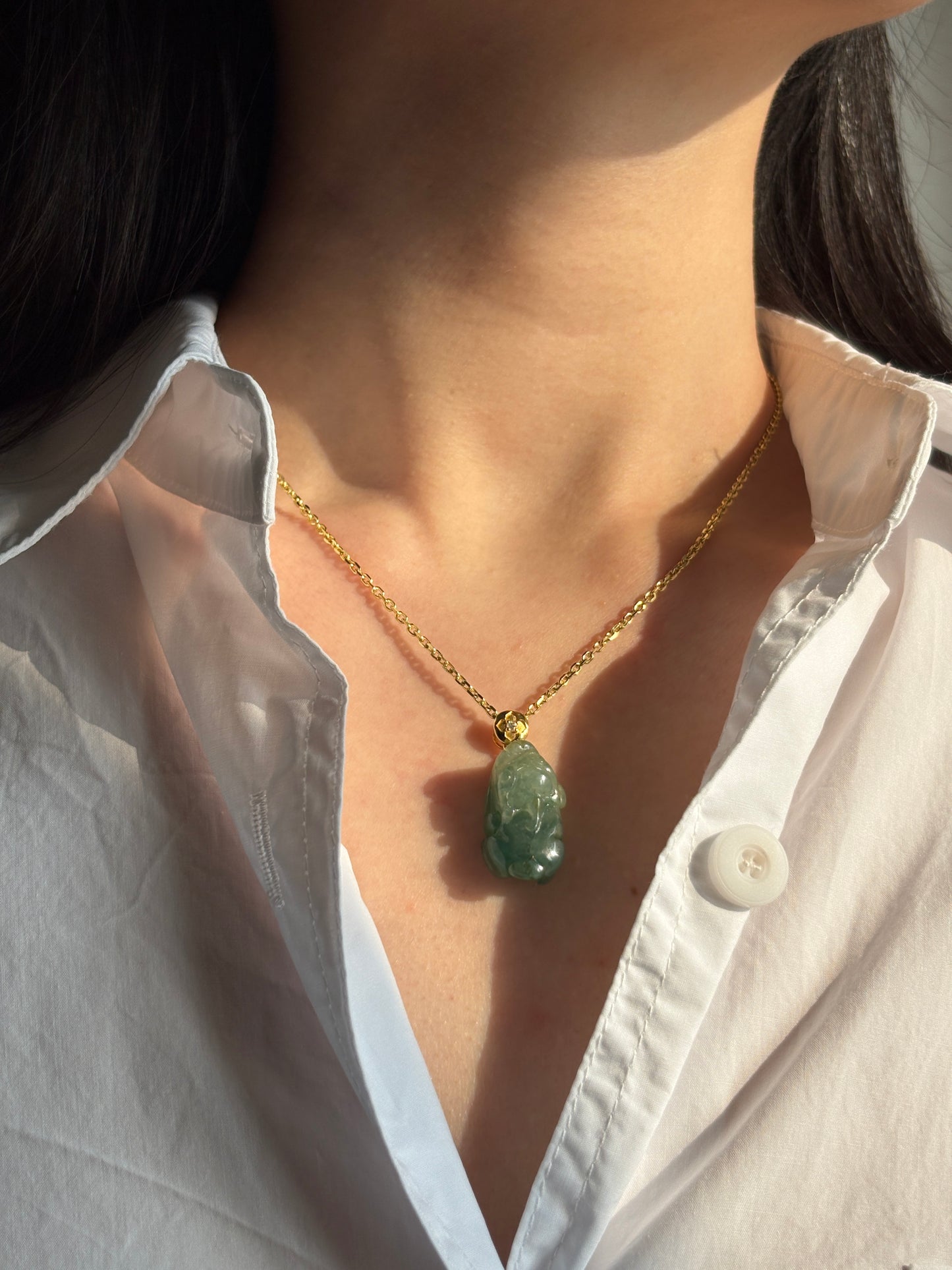 #P0542 "Pixiu" Icy Blue Water Green Jadeite Jade 18K Yellow Gold Pendant