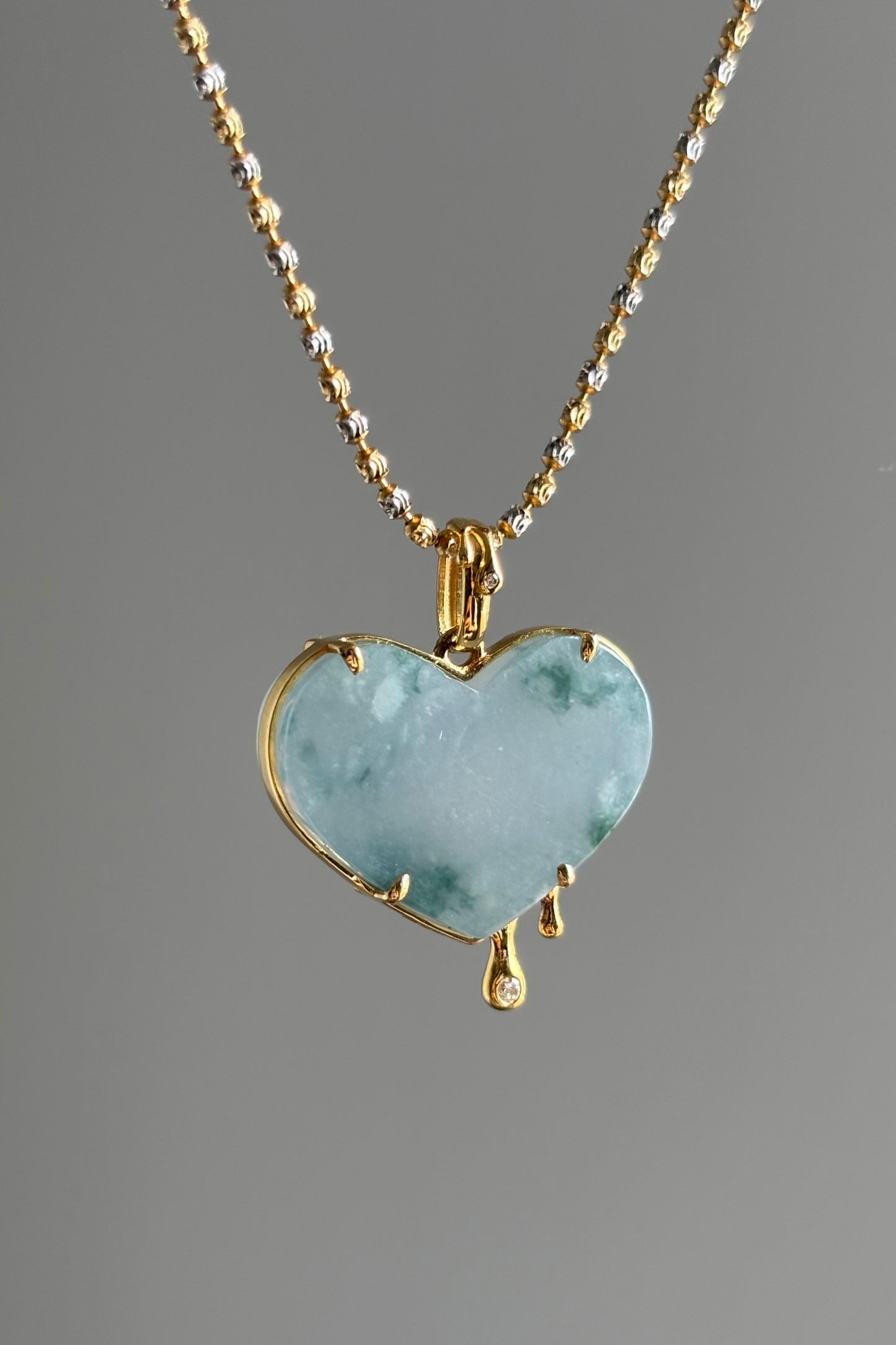 #P0470 "Melting Heart" Icy Lavender Green Flower Jadeite Jade 18K Yellow Gold Pendant