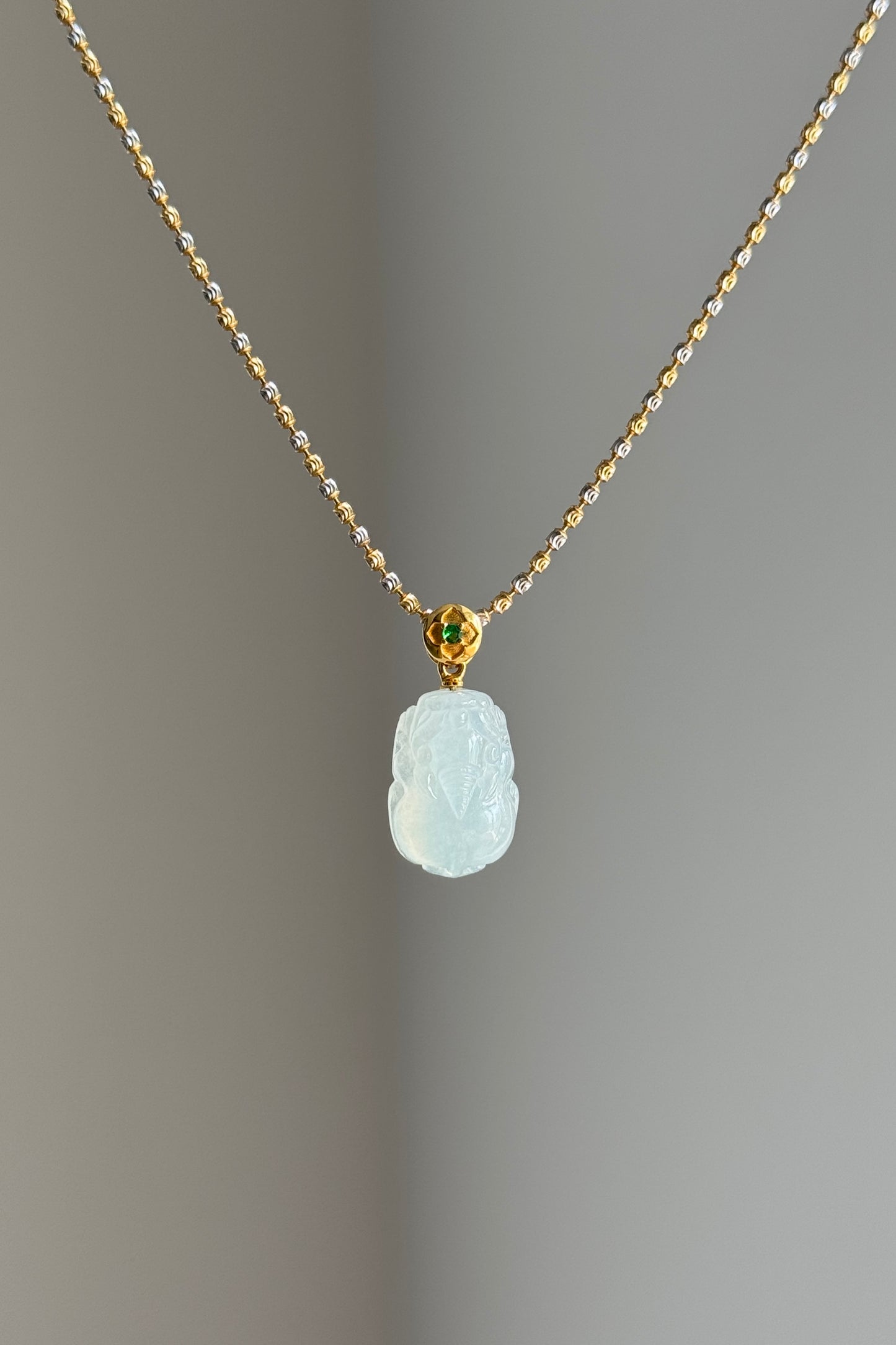 #P0549 "Pixiu" Highly Icy White Jadeite Jade 18K Yellow Gold Pendant