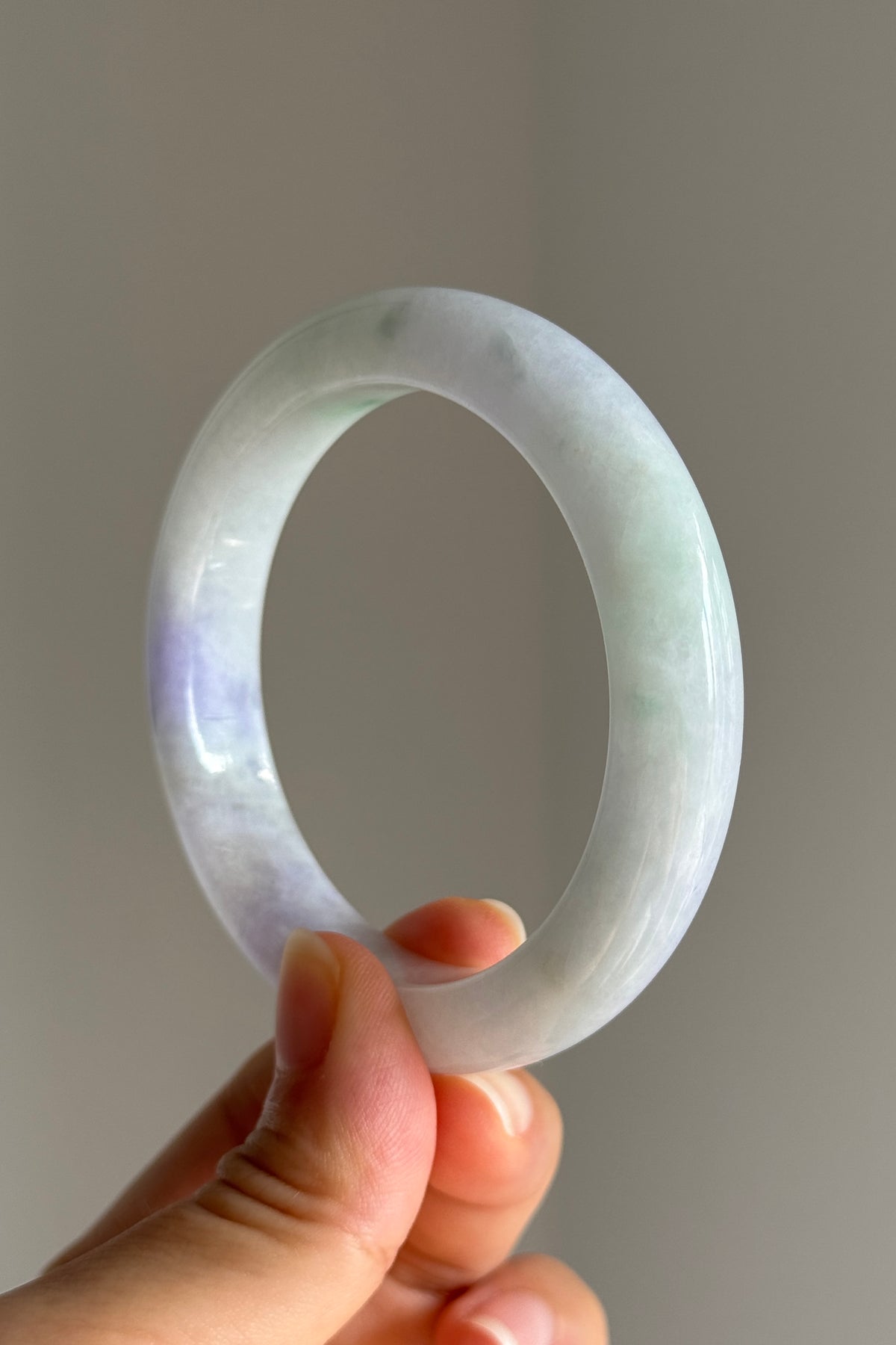 #0448 Icy Lavender Green Jade Bangle Size 55.8
