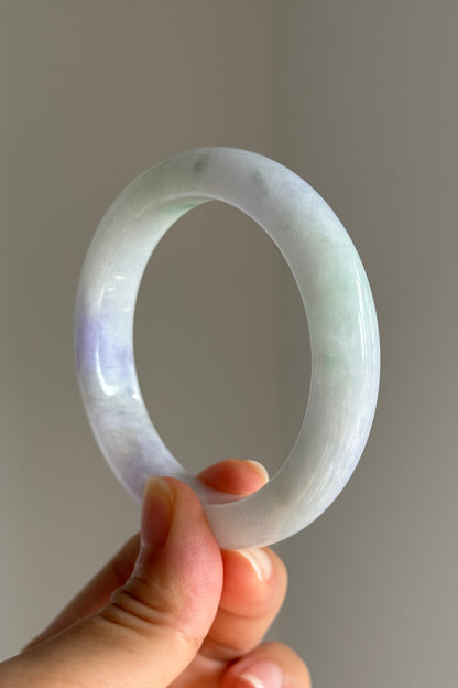 #0448 Icy Lavender Green Jade Bangle Size 55.8