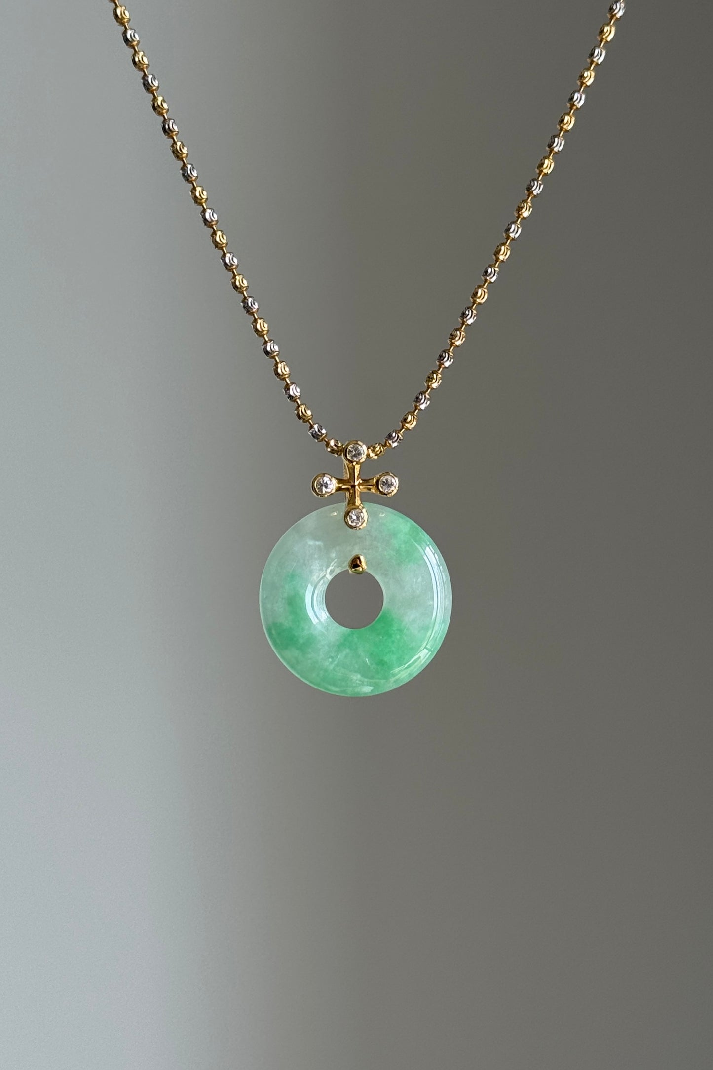 #P0498 "Bi" Icy Bright Sun Green Jadeite Jade Donut 18K Yellow Gold Pendant